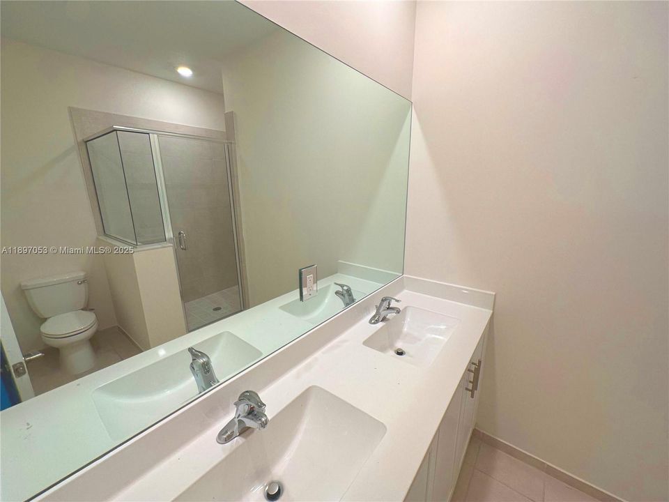 Recientemente alquilado: $4,000 (4 camas, 2 baños, 1587 Pies cuadrados)