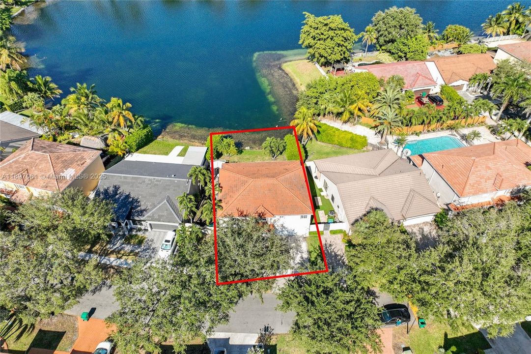 В аренду: $4,190 (4 спален, 2 ванн, 2728 Квадратных фут)