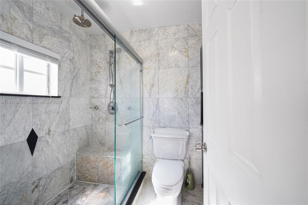 В аренду: $4,190 (4 спален, 2 ванн, 2728 Квадратных фут)