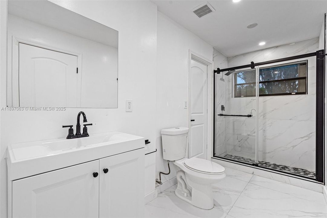 For Sale: $899,900 (3 beds, 3 baths, 1939 Square Feet)