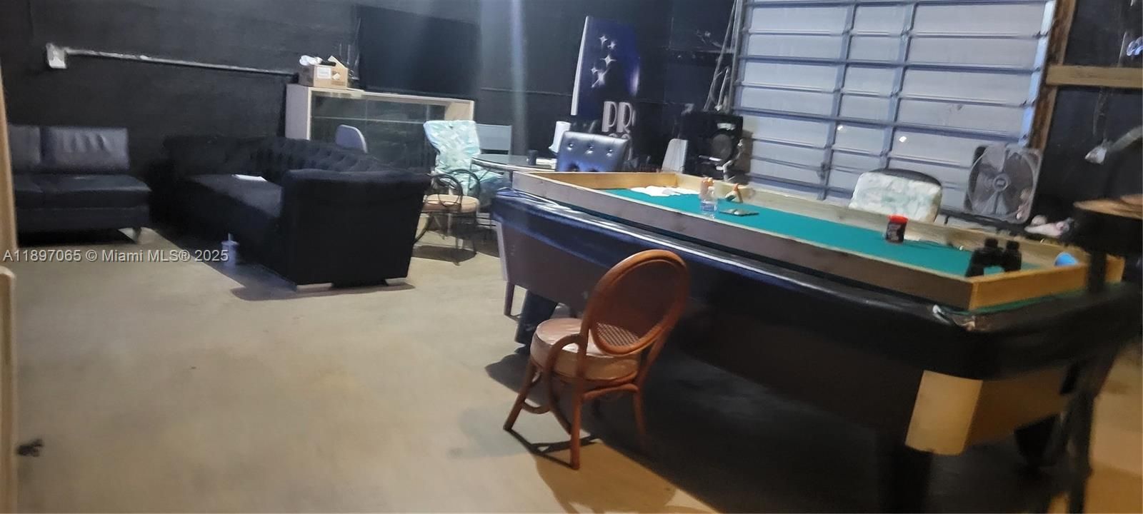 Active With Contract: $449,999 (3 beds, 2 baths, 1200 Square Feet)