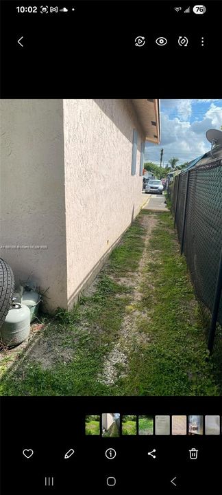 Active With Contract: $449,999 (3 beds, 2 baths, 1200 Square Feet)