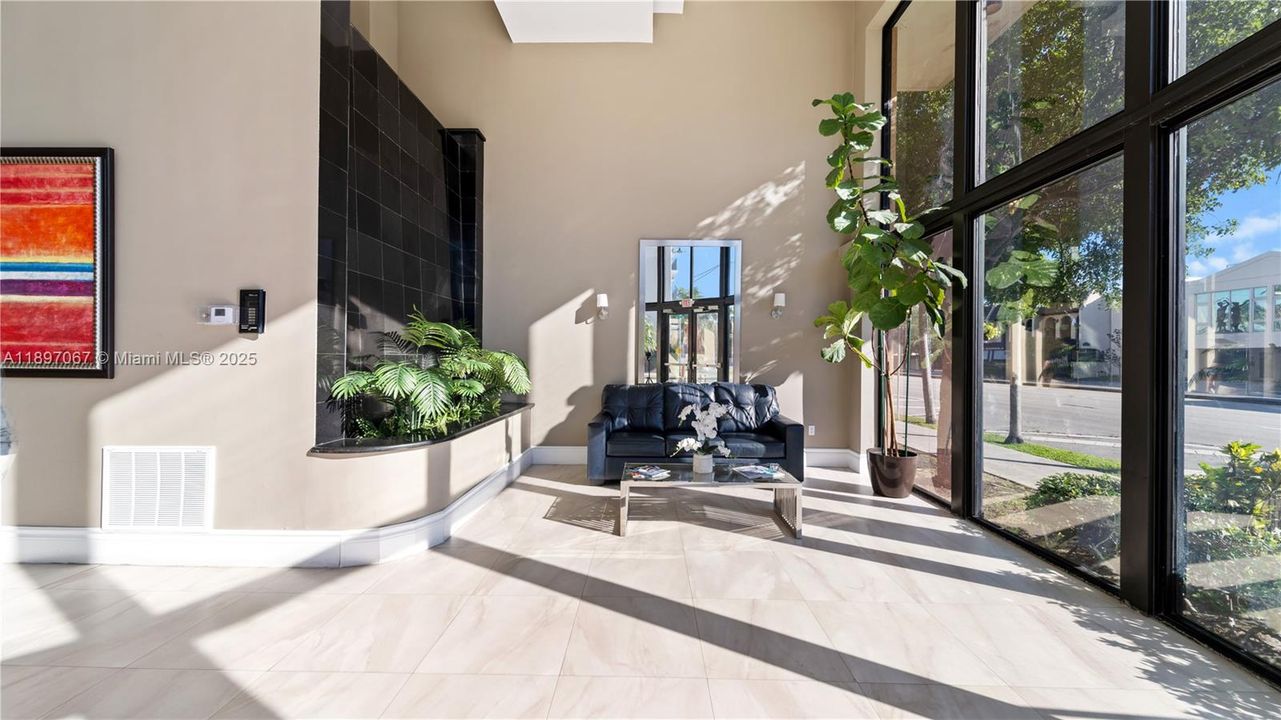 En Venta: $420,000 (2 camas, 2 baños, 873 Pies cuadrados)