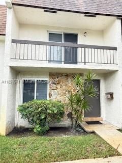 Active With Contract: $3,300 (2 beds, 2 baths, 1220 Square Feet)