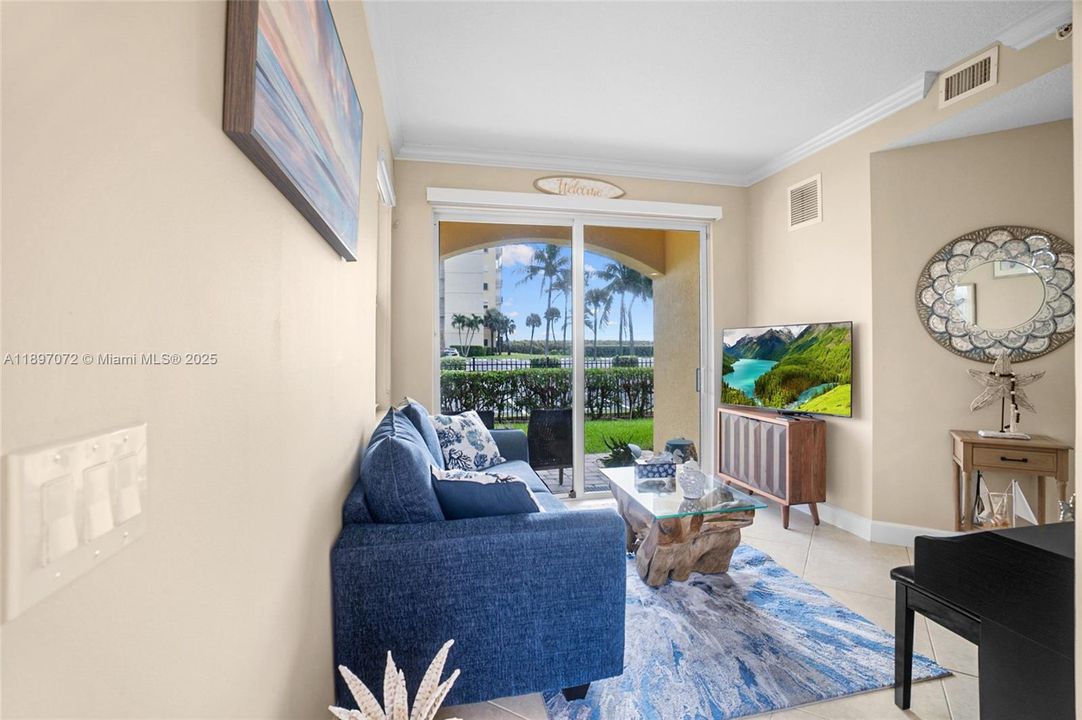 待售: $769,000 (4 贝兹, 3 浴室, 2587 平方英尺)