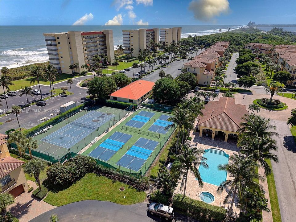 待售: $769,000 (4 贝兹, 3 浴室, 2587 平方英尺)