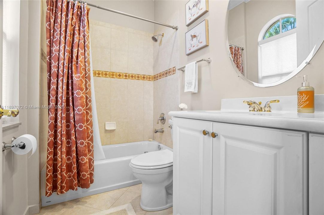 待售: $769,000 (4 贝兹, 3 浴室, 2587 平方英尺)