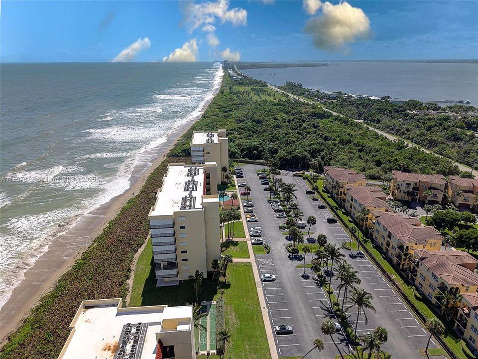 待售: $769,000 (4 贝兹, 3 浴室, 2587 平方英尺)