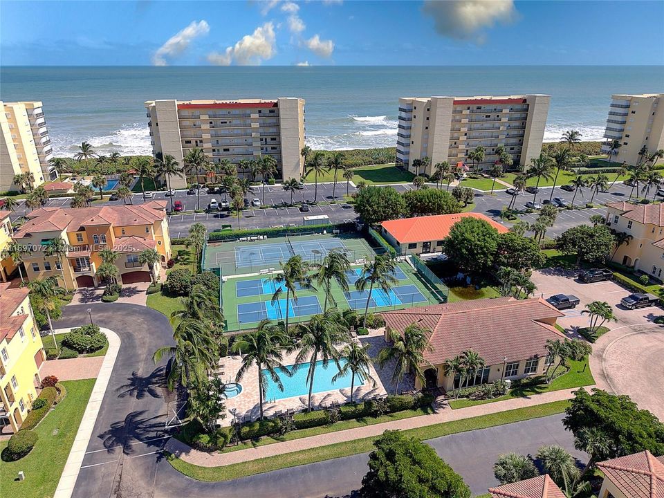 待售: $769,000 (4 贝兹, 3 浴室, 2587 平方英尺)