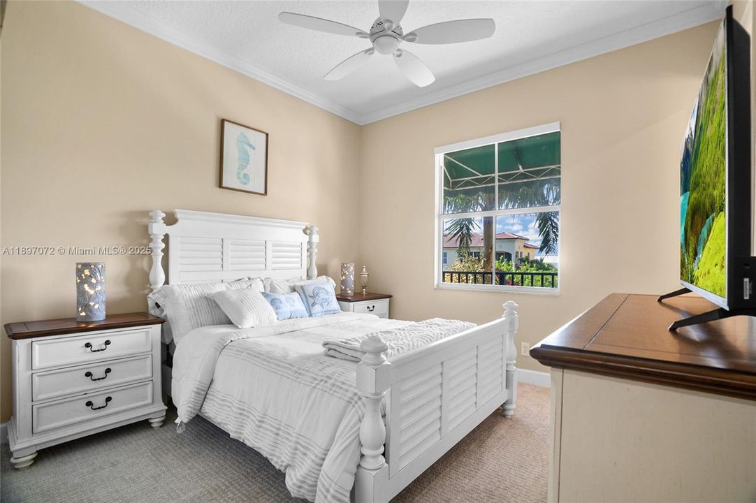 待售: $769,000 (4 贝兹, 3 浴室, 2587 平方英尺)