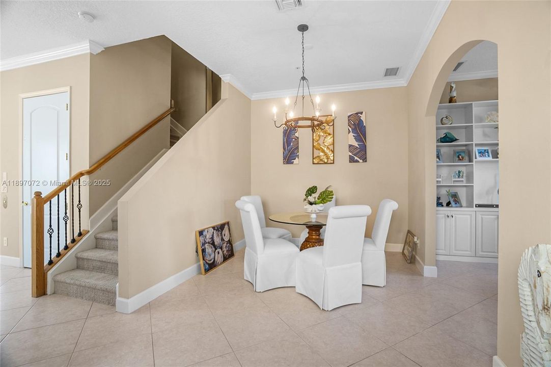 待售: $769,000 (4 贝兹, 3 浴室, 2587 平方英尺)