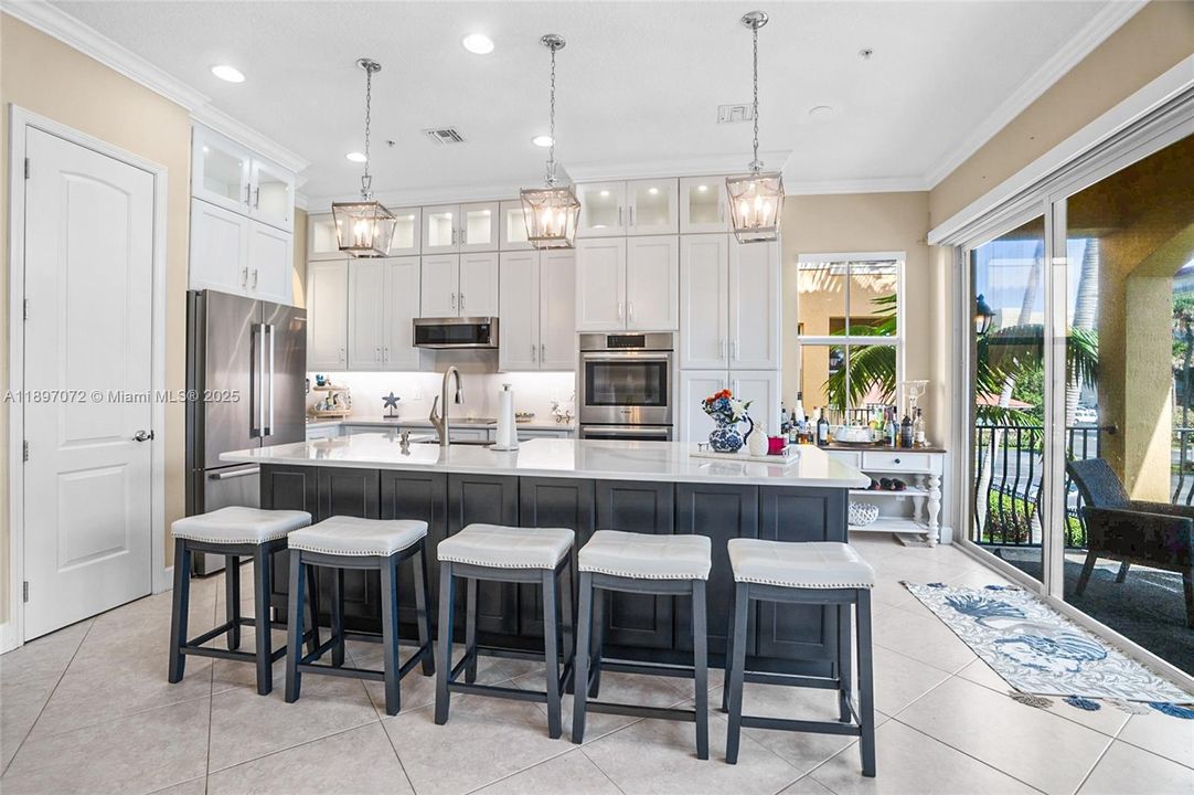 待售: $769,000 (4 贝兹, 3 浴室, 2587 平方英尺)