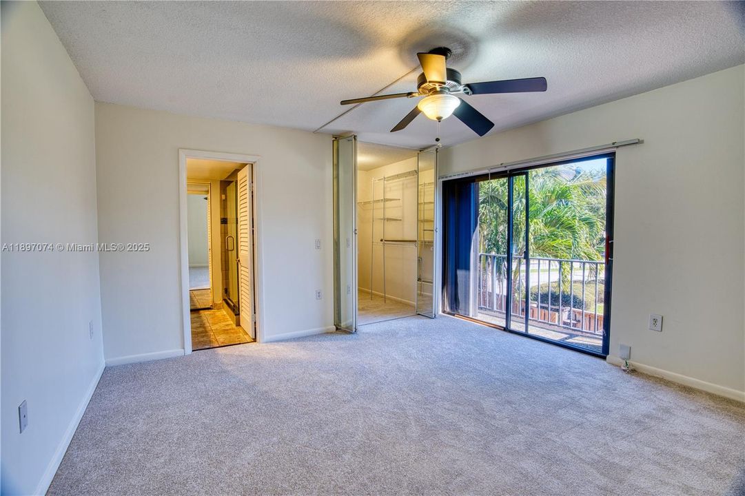 For Sale: $349,000 (2 beds, 2 baths, 1236 Square Feet)