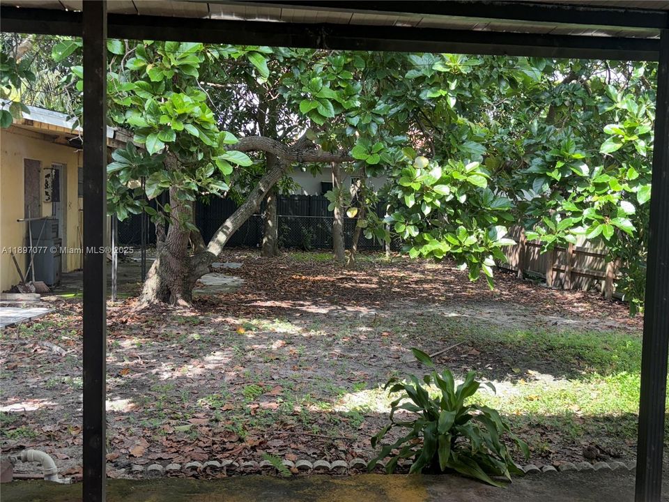 На продажу: $525,000 (2 спален, 1 ванн, 1126 Квадратных фут)