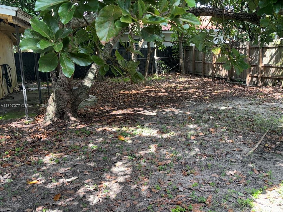 На продажу: $525,000 (2 спален, 1 ванн, 1126 Квадратных фут)