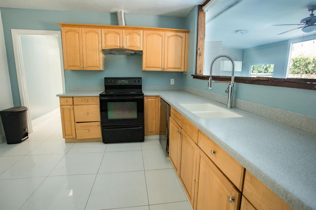 Kitchen 2