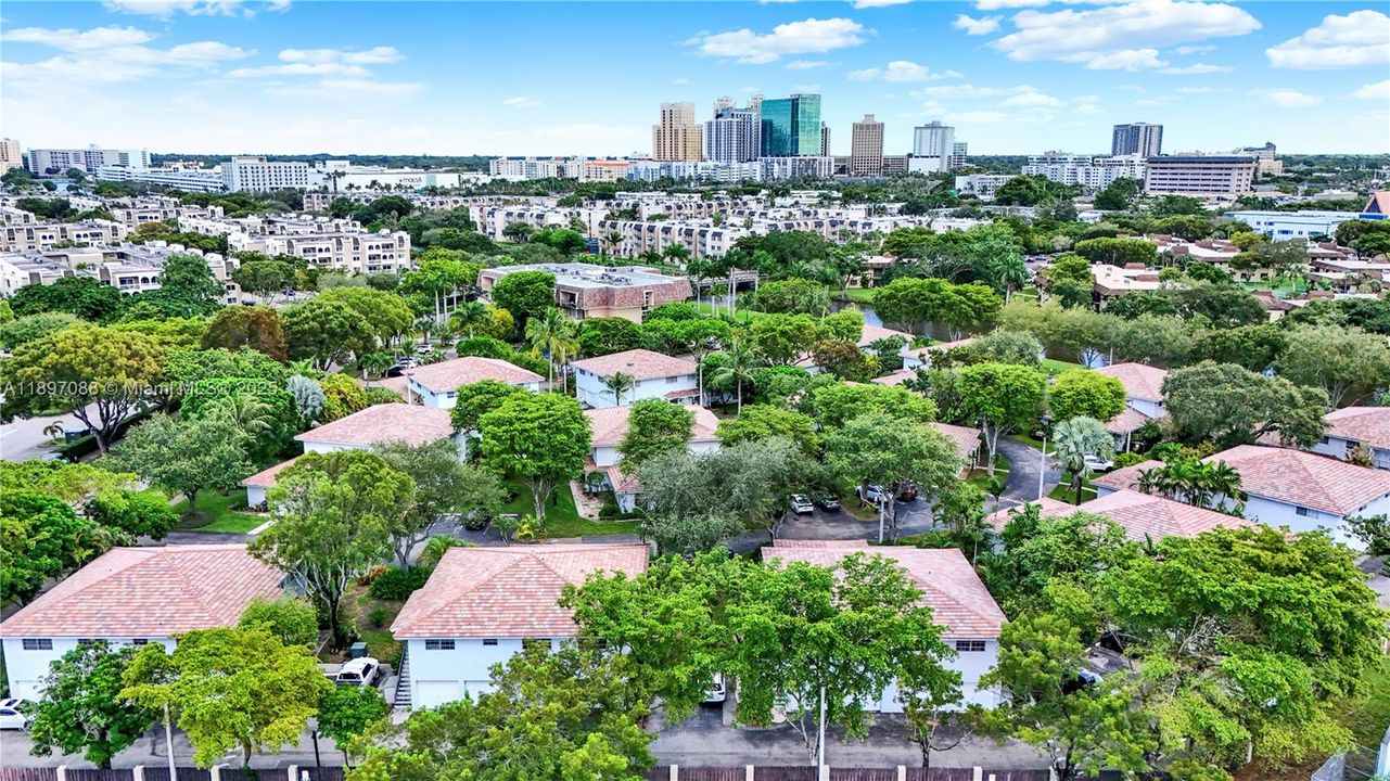 Recently Sold: $415,000 (2 beds, 1 baths, 994 Square Feet)