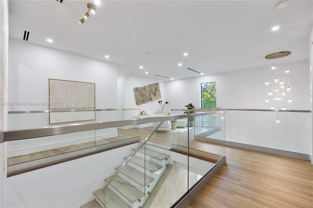 最近租的: $15,000 (4 贝兹, 4 浴室, 3701 平方英尺)