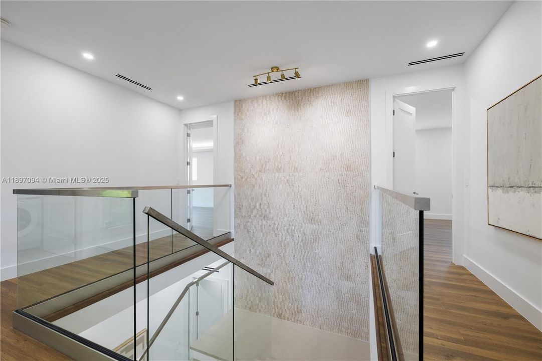 最近租的: $15,000 (4 贝兹, 4 浴室, 3701 平方英尺)