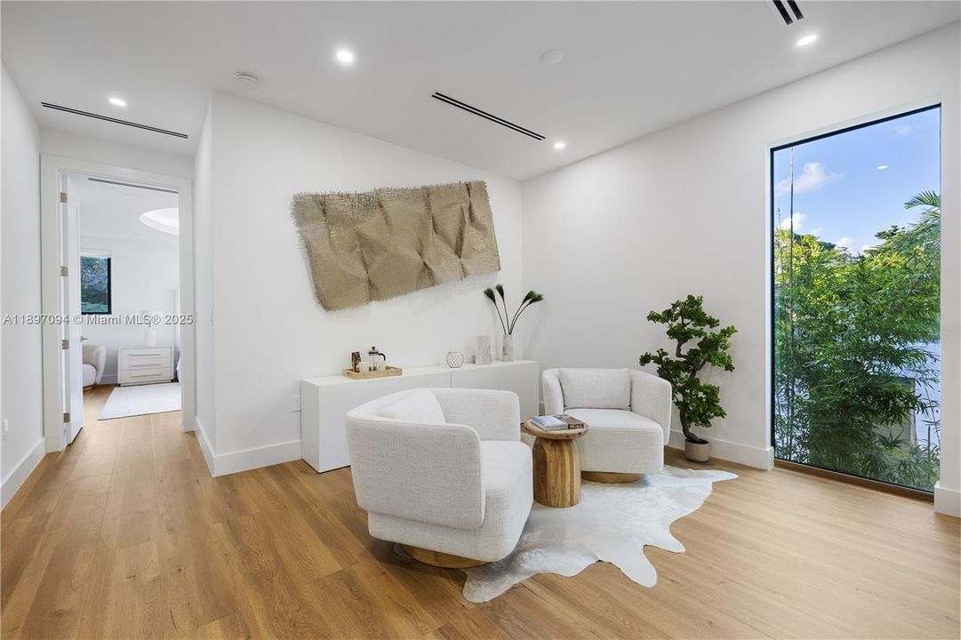 最近租的: $15,000 (4 贝兹, 4 浴室, 3701 平方英尺)