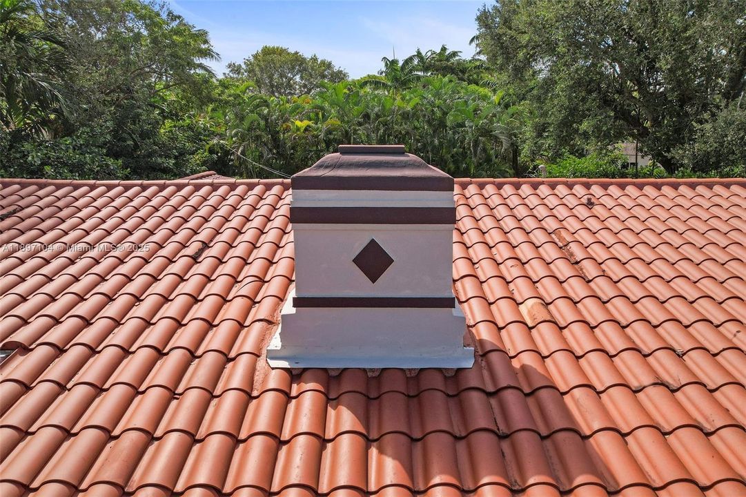 Recently Sold: $1,100,000 (3 beds, 2 baths, 1439 Square Feet)