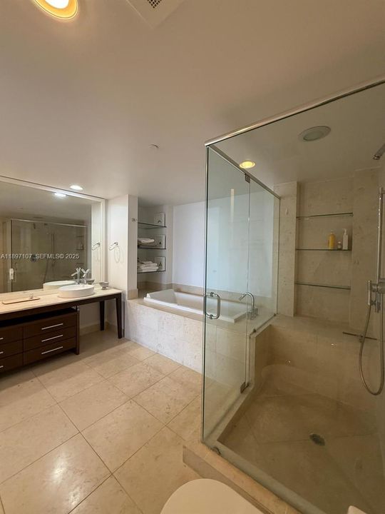 For Rent: $5,500 (2 beds, 2 baths, 1313 Square Feet)