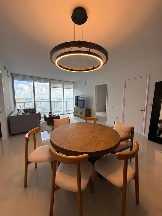 For Rent: $5,500 (2 beds, 2 baths, 1313 Square Feet)