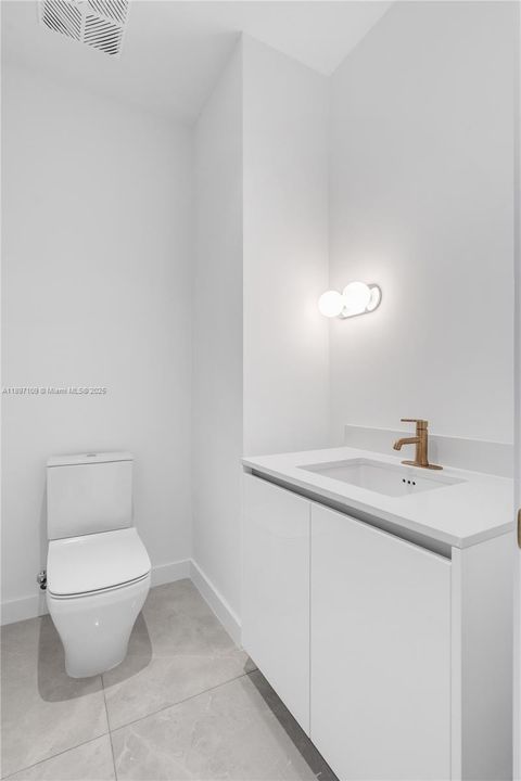 En Venta: $2,499,999 (2 camas, 2 baños, 1045 Pies cuadrados)