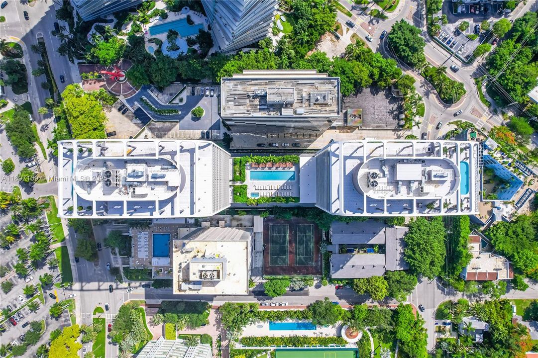 En Venta: $2,499,999 (2 camas, 2 baños, 1045 Pies cuadrados)