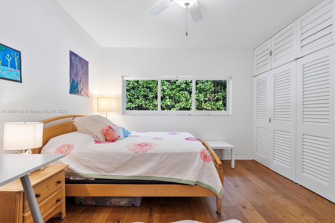 Activo con contrato: $2,995,000 (5 camas, 4 baños, 3616 Pies cuadrados)