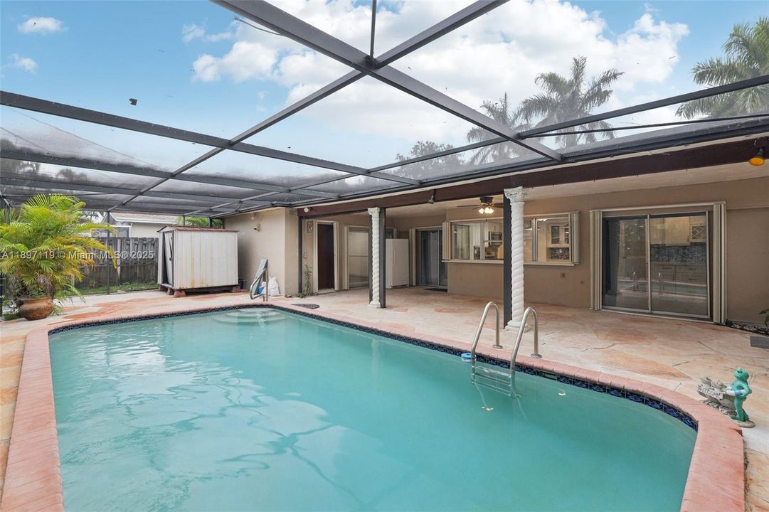 Active With Contract: $550,000 (3 beds, 2 baths, 1528 Square Feet)