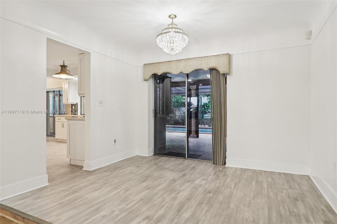 Active With Contract: $550,000 (3 beds, 2 baths, 1528 Square Feet)