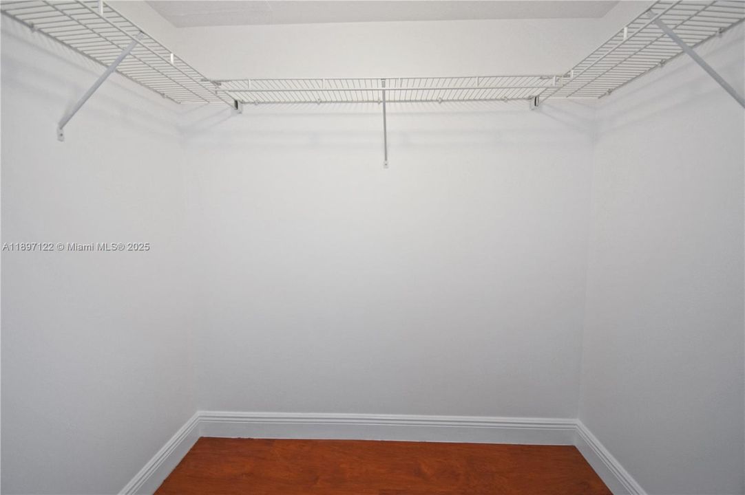 Recently Rented: $2,700 (1 beds, 1 baths, 839 Square Feet)