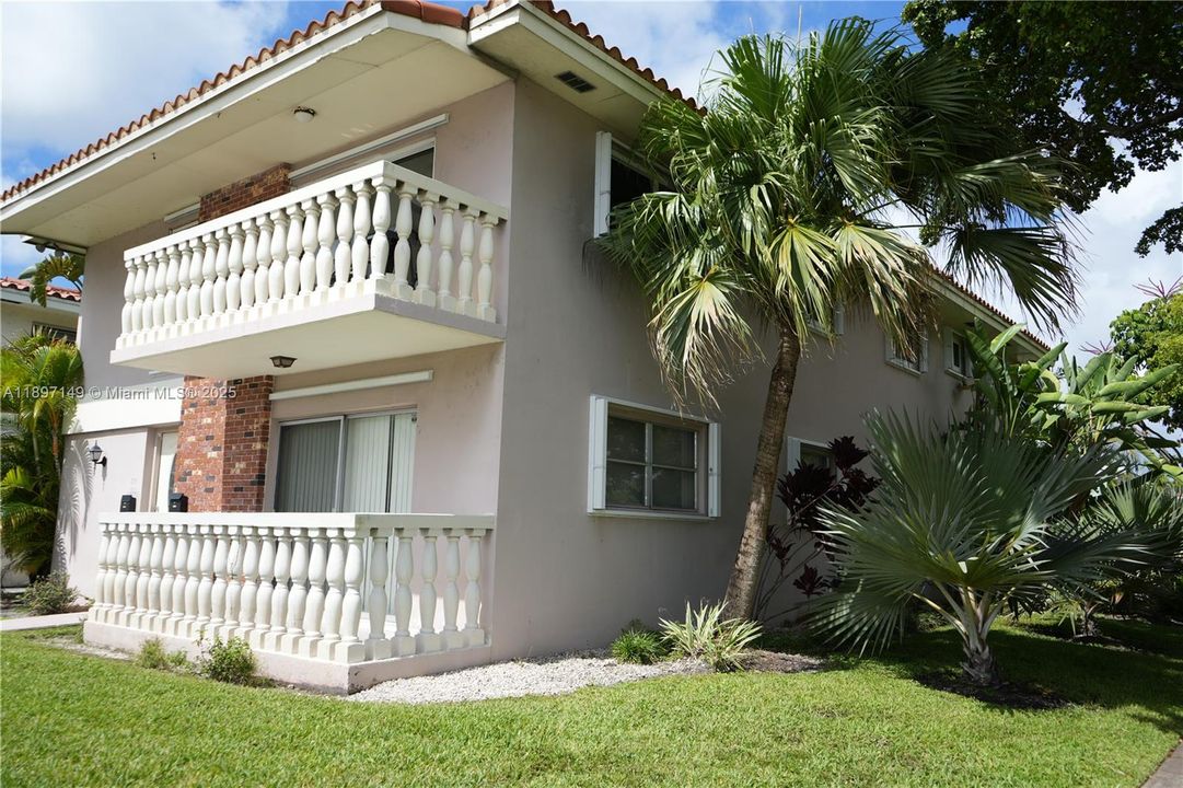 For Rent: $3,500 (3 beds, 2 baths, 1500 Square Feet)