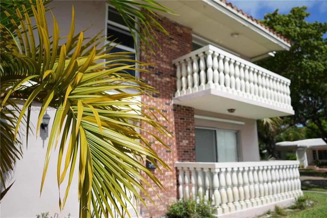 For Rent: $3,500 (3 beds, 2 baths, 1500 Square Feet)