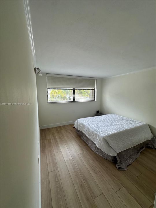 Recently Rented: $4,500 (2 beds, 2 baths, 1450 Square Feet)