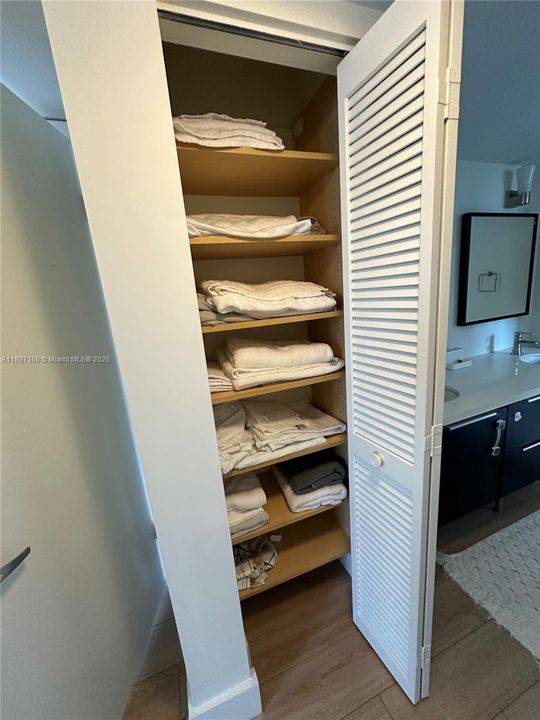 Recently Rented: $4,500 (2 beds, 2 baths, 1450 Square Feet)