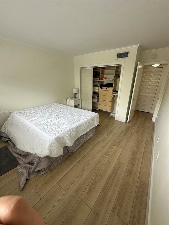 Recently Rented: $4,500 (2 beds, 2 baths, 1450 Square Feet)