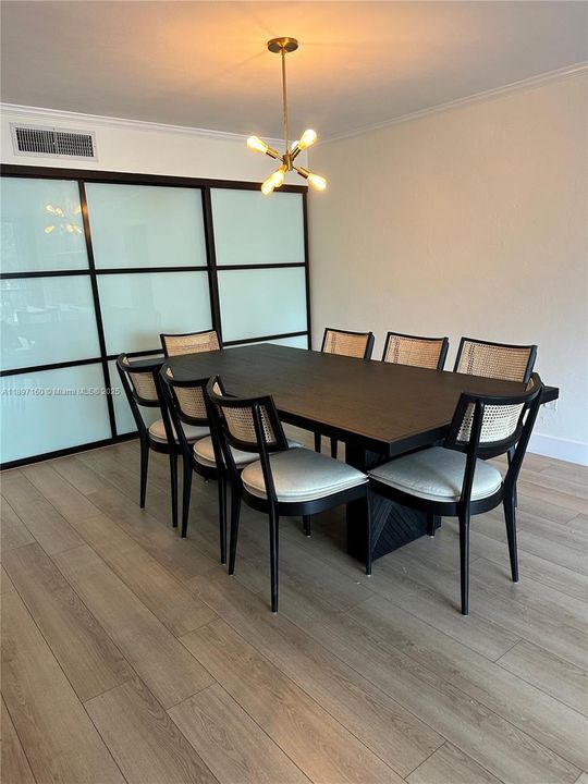 Recently Rented: $4,500 (2 beds, 2 baths, 1450 Square Feet)