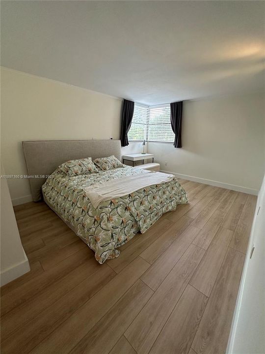 Recently Rented: $4,500 (2 beds, 2 baths, 1450 Square Feet)