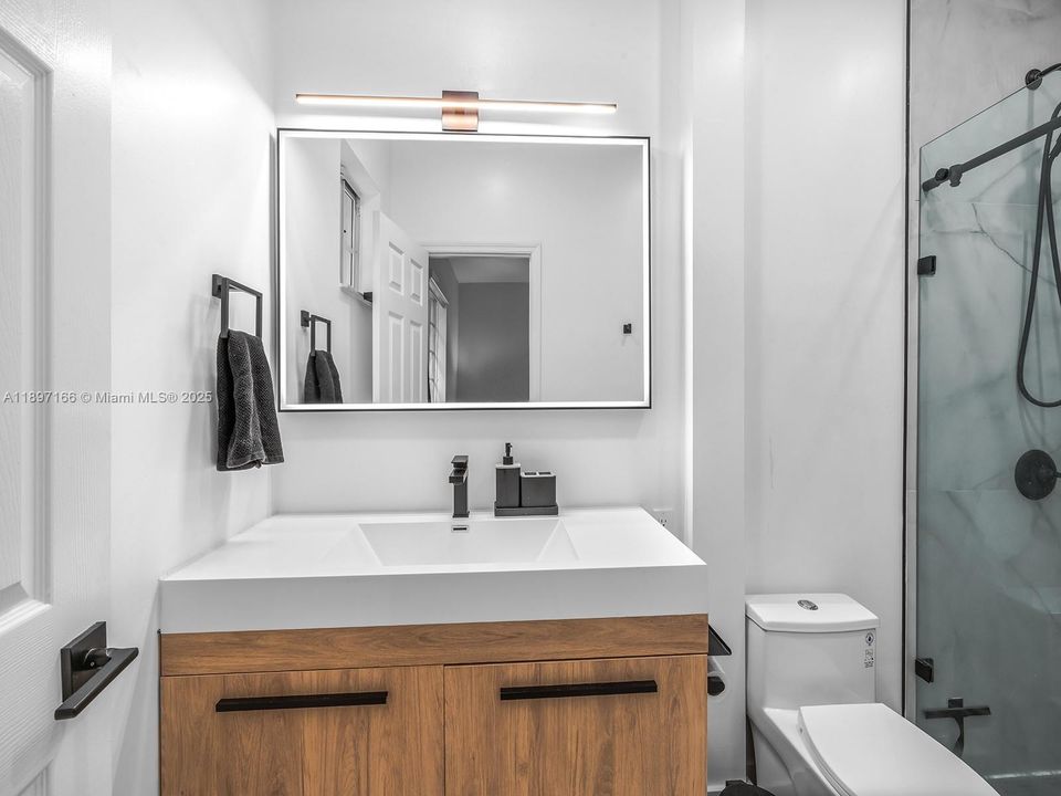 Recently Sold: $429,000 (2 beds, 2 baths, 1312 Square Feet)