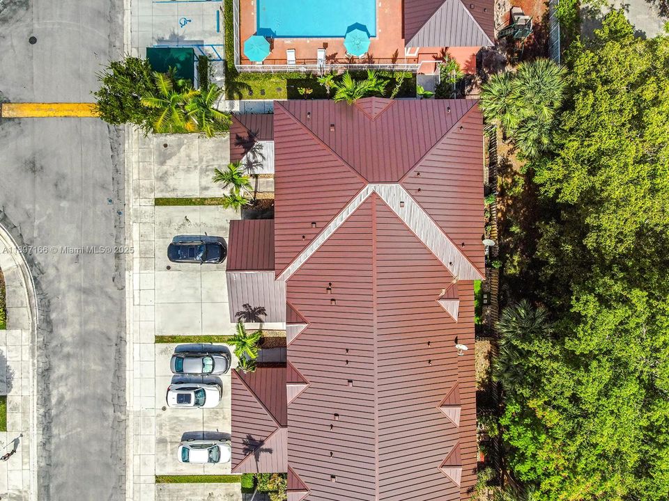 Recently Sold: $429,000 (2 beds, 2 baths, 1312 Square Feet)