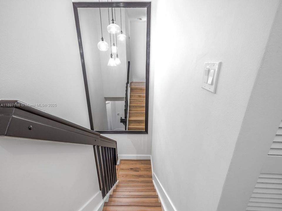 Recently Sold: $429,000 (2 beds, 2 baths, 1312 Square Feet)