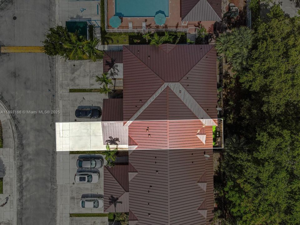 Recently Sold: $429,000 (2 beds, 2 baths, 1312 Square Feet)