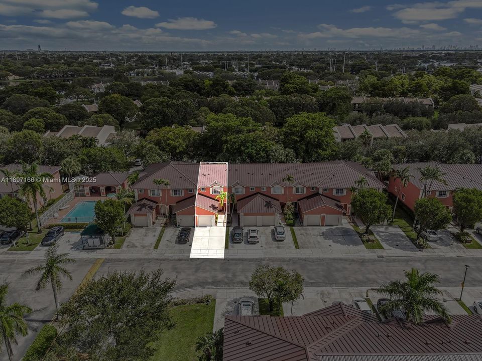 Recently Sold: $429,000 (2 beds, 2 baths, 1312 Square Feet)