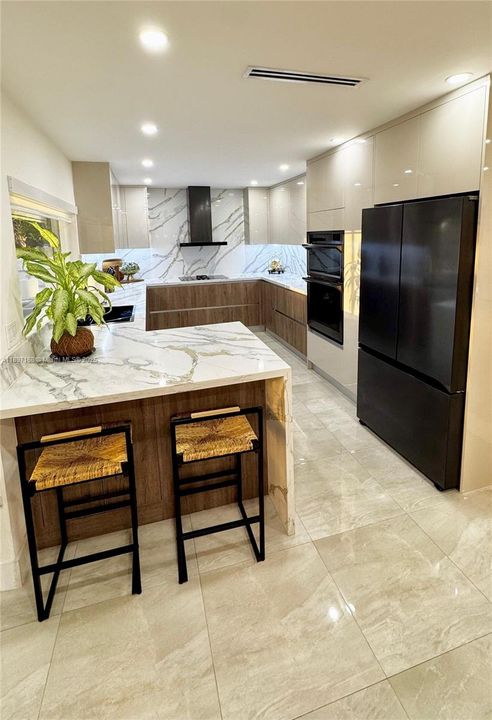 En Venta: $595,900 (3 camas, 2 baños, 1494 Pies cuadrados)