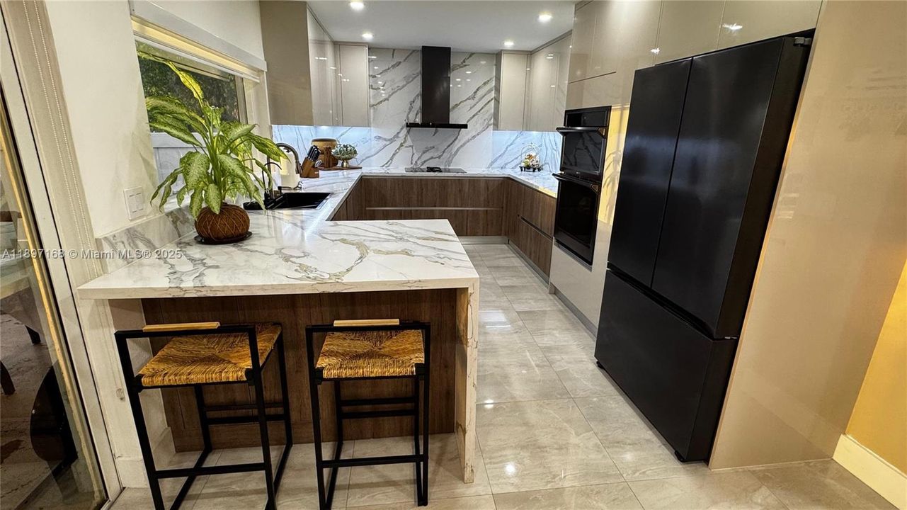 En Venta: $595,900 (3 camas, 2 baños, 1494 Pies cuadrados)