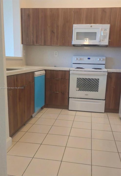 En Venta: $229,900 (3 camas, 2 baños, 1182 Pies cuadrados)