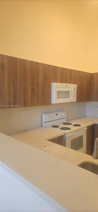 En Venta: $229,900 (3 camas, 2 baños, 1182 Pies cuadrados)