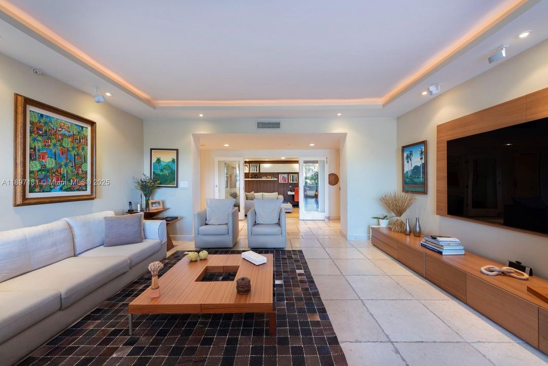 На продажу: $4,100,000 (4 спален, 4 ванн, 3368 Квадратных фут)